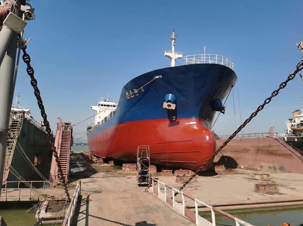 Ming He 788 Ship Refurbishment